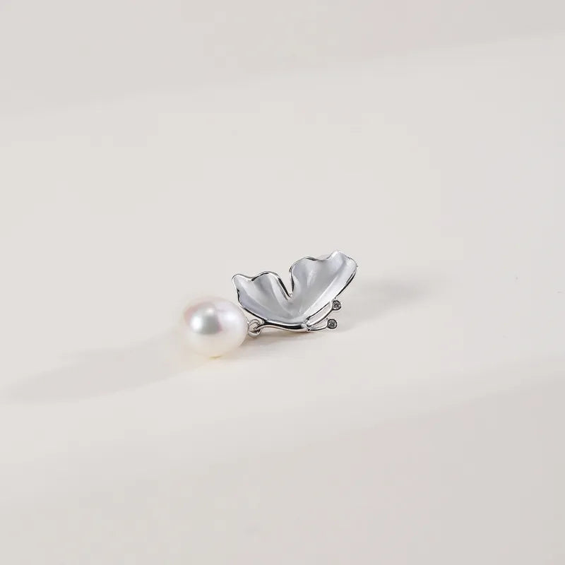 OSM Oval Silvery White Earrings 7–8mm – S925 Silver