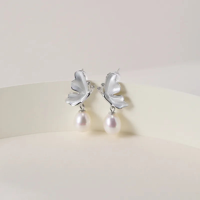 OSM Oval Silvery White Earrings 7–8mm – S925 Silver