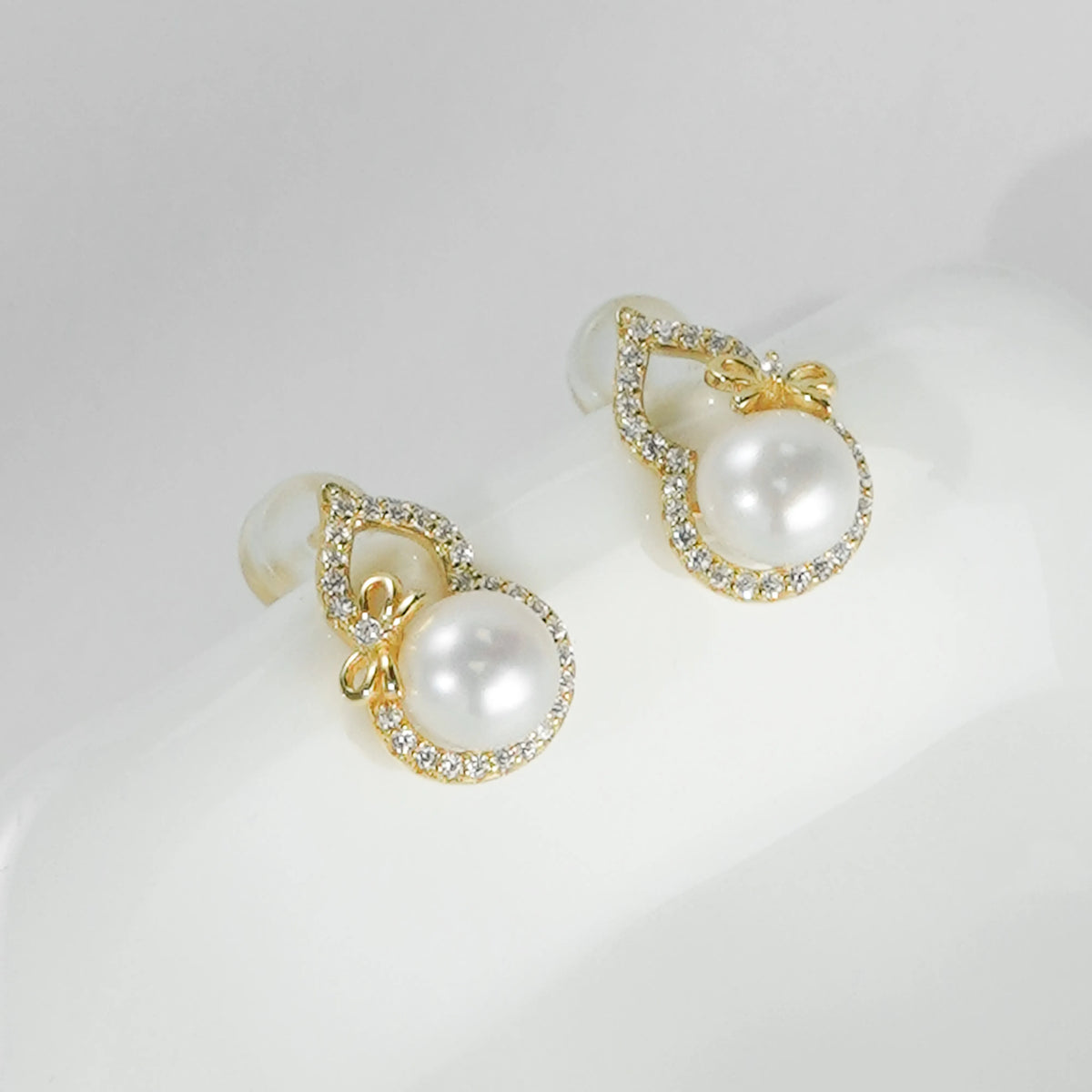 OSM Flat Round Earrings 6–7mm – Gold Tone, S925 Silver